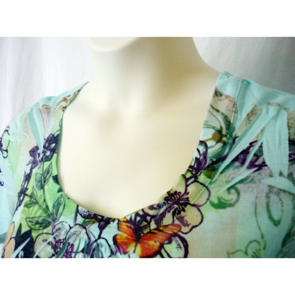 Project Top Sz L Aqua Floral Butterfly Short Sleeve Scoop NWOT - Picture 3 of 4